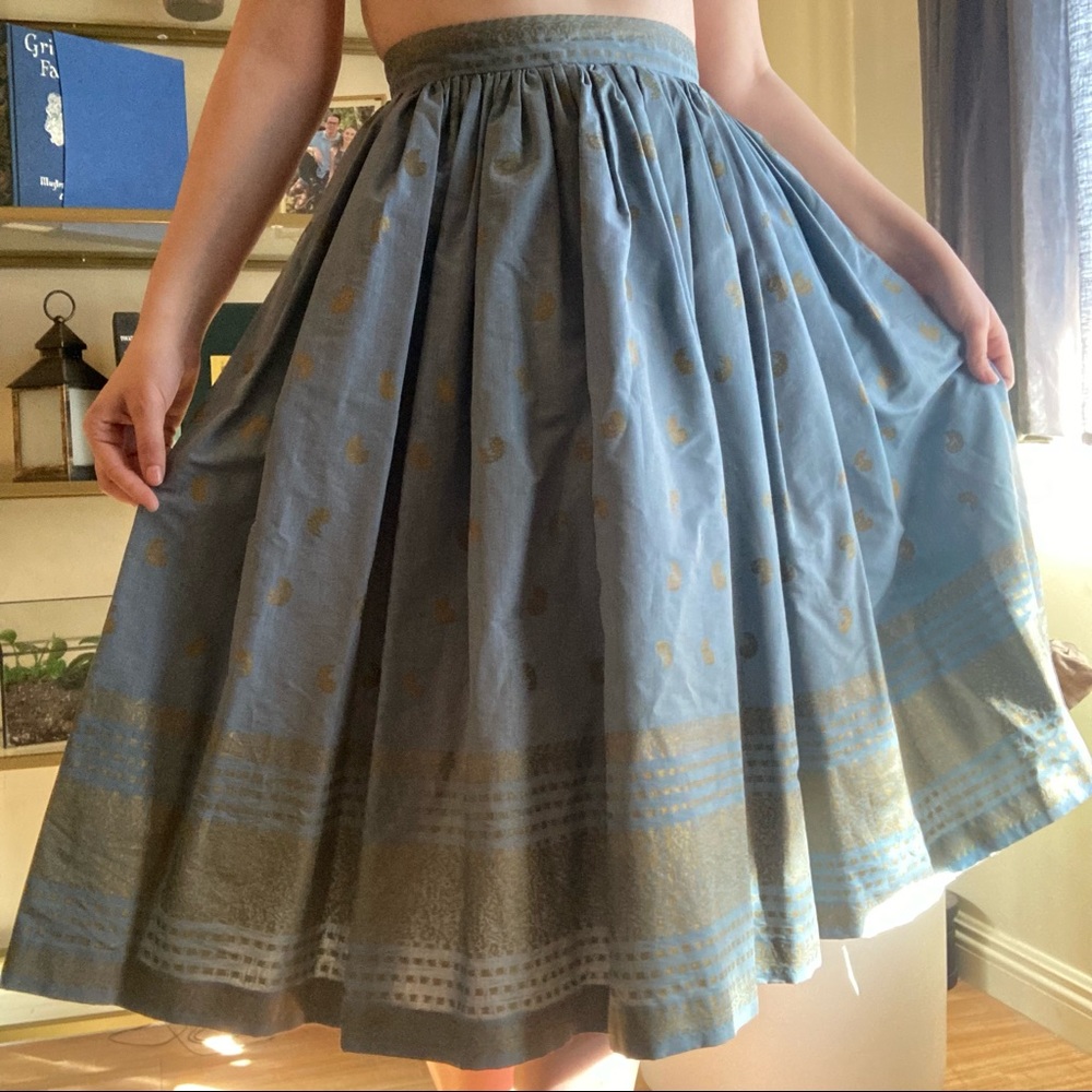 1950s Vintage Paisley Silk Blue Gold Full Skirt